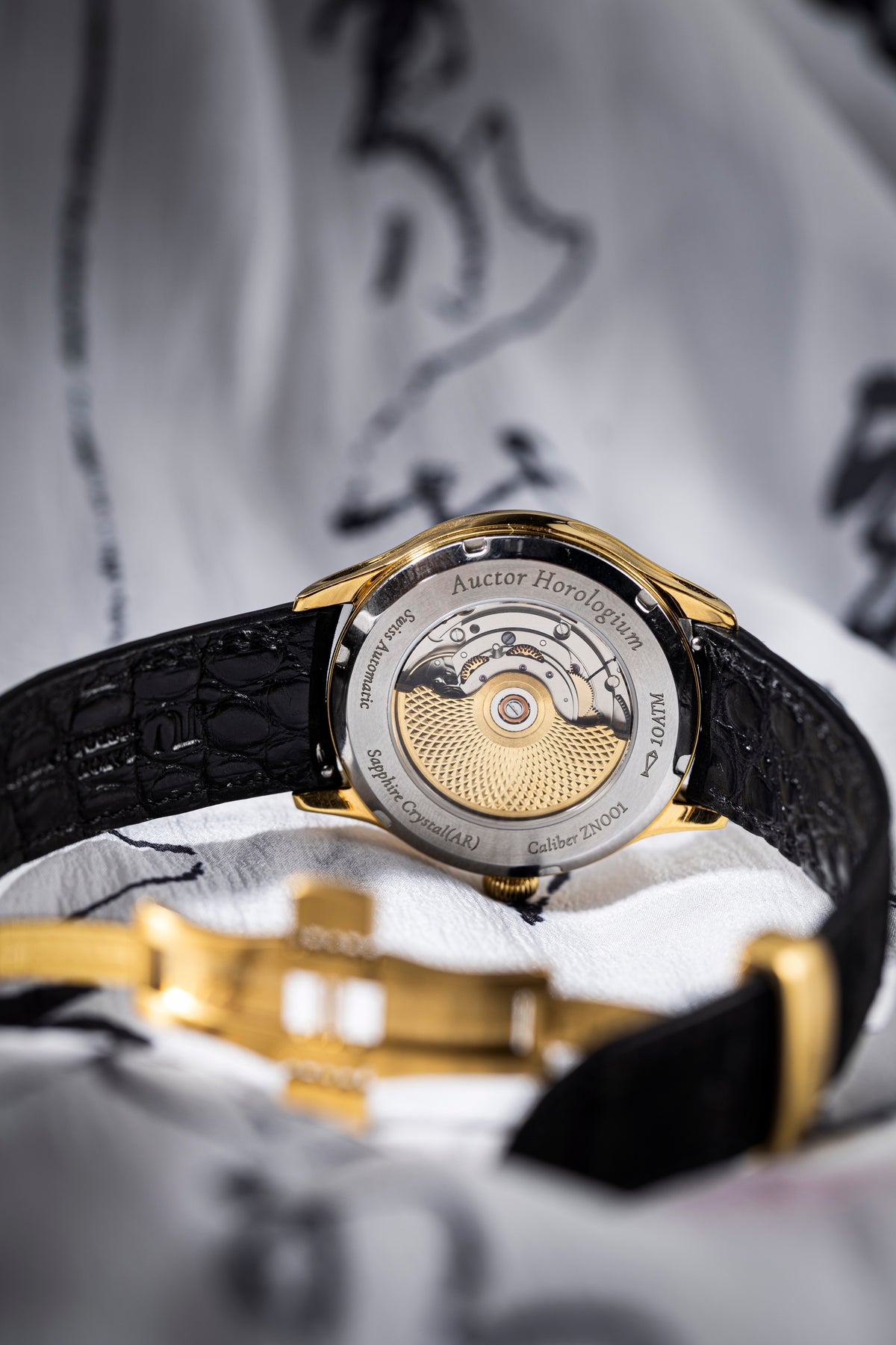 Auctor Zen clasp detail