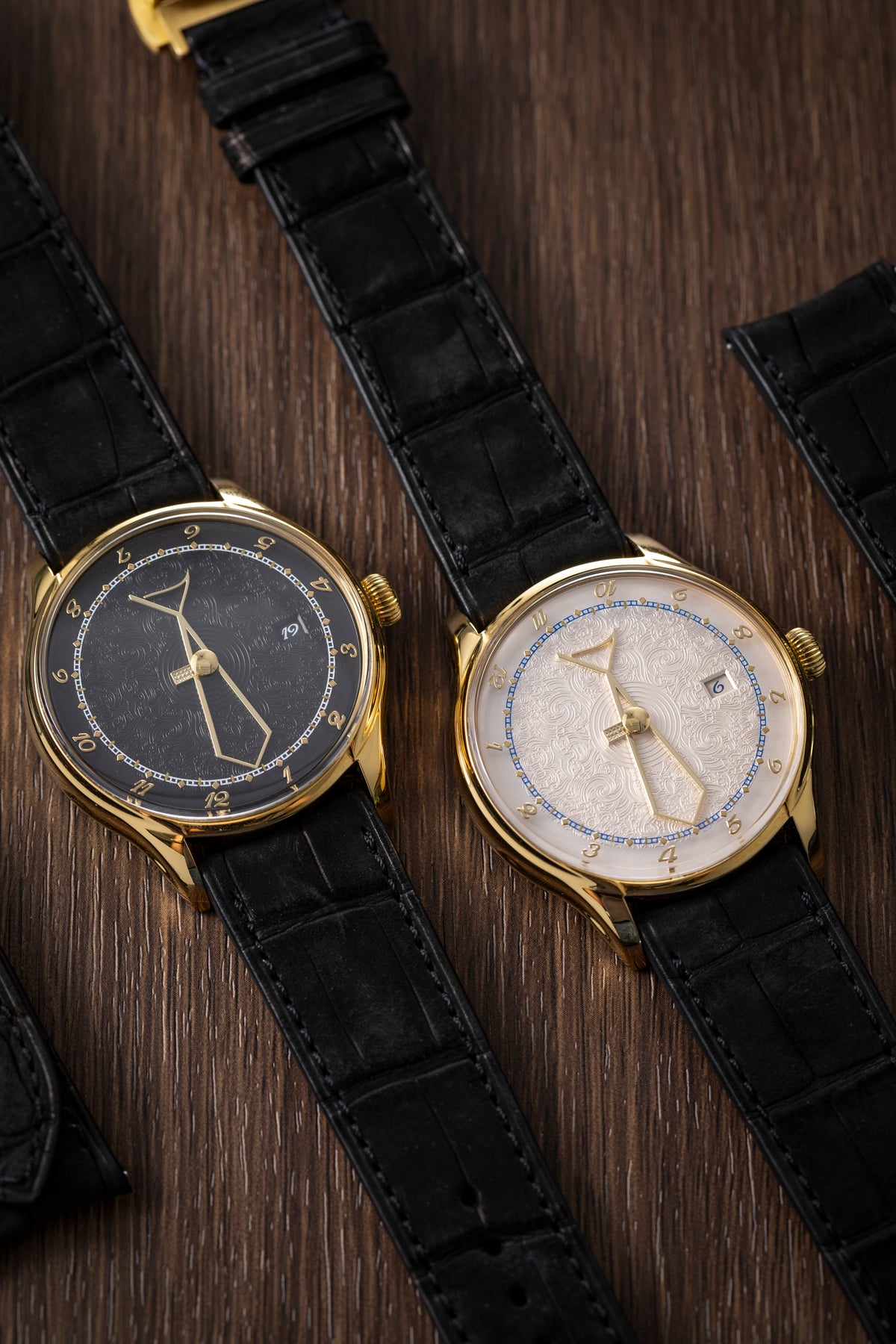 Auctor Zen in white Éclat and anthracite Noire.
